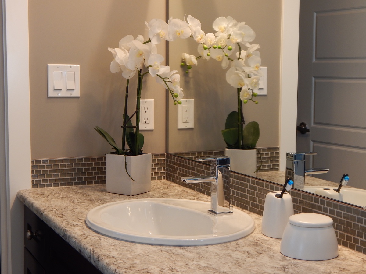 Optimale Raumnutzung: Effiziente Gestaltungsideen für kleine Badezimmer